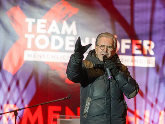 Tritt bei der Bundestagswahl an: Jürgen Todenhöfer, ehemaliger CDU-Abgeordneter, hat im November vor dem Brandenburger Tor die Gründung der Partei „Team Todenhöfer“ verkündet.