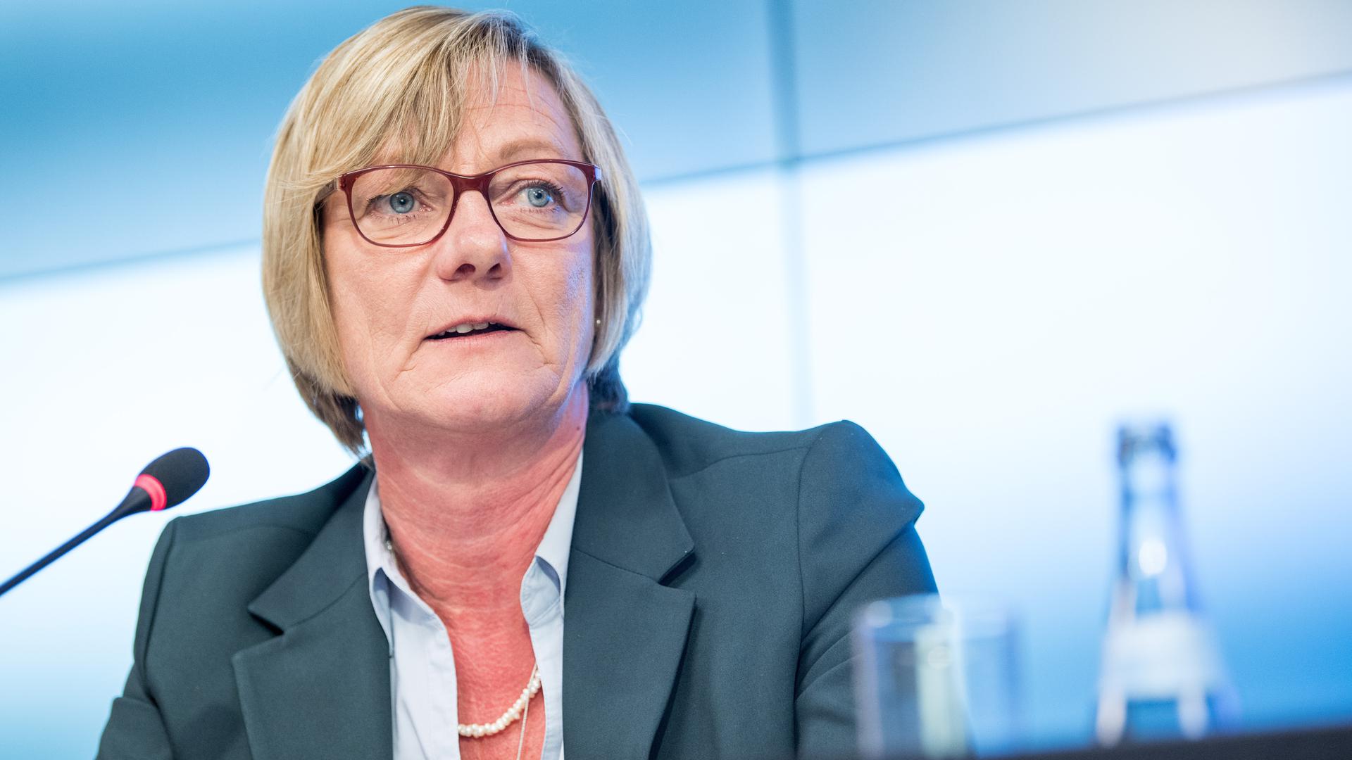 Viele Optionen gibt es nicht: Die scheidende Finanzministerin Edith Sitzmann (Grüne) wird in den Gesprächen vermutlich einen düsteren Ausblick auf die Finanzlage im Land geben.
