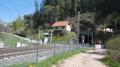 Wissenswertes über die Schwarzwaldbahn erfahren die Wanderer auf der Rundtour, die weitestgehend dem Schwarzwaldbahn-Erlebnispfad folgt. 