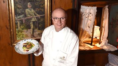 Seit 30 Jahren kocht der  gebürtige Saarländer Oliver Steffensky im  „Bareiss“ in Baiersbronn. Als  Küchendirektor trägt er die Verantwortung für die einzelnen Restaurants. 