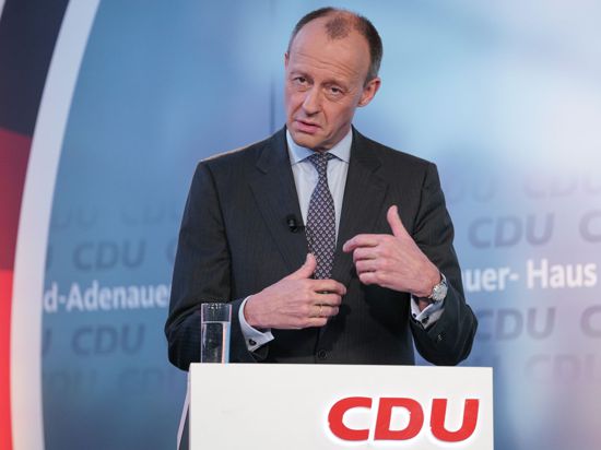 CDU-Vorsitzkandidat Friedrich Merz spricht beim „CDU Live“-Format im Konrad-Adenauer-Haus.