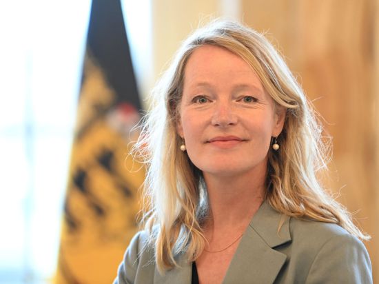 Thekla Walker (Bündnis 90/Die Grünen), Umweltministerin von Baden-Württemberg, lächelt.