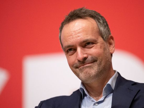 Rene Repasi (SPD), Mitglied des Europäischen Parlaments, nimmt am Landesparteitag der SPD Baden-Württemberg teil.