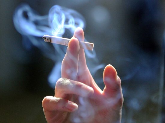 Nur 5,6 Prozent der Befragten unter den 12- bis 17-Jährigen geben an, ständig oder gelegentlich zu rauchen.