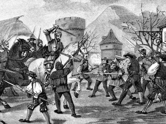Ein Holzschnitt zeigt eine Szene aus den Deutschen Bauernrkiegen beim Überfall von Schladming, bei der ein Ritter zu Pferd gegen bewaffnete Bauern kämpft

