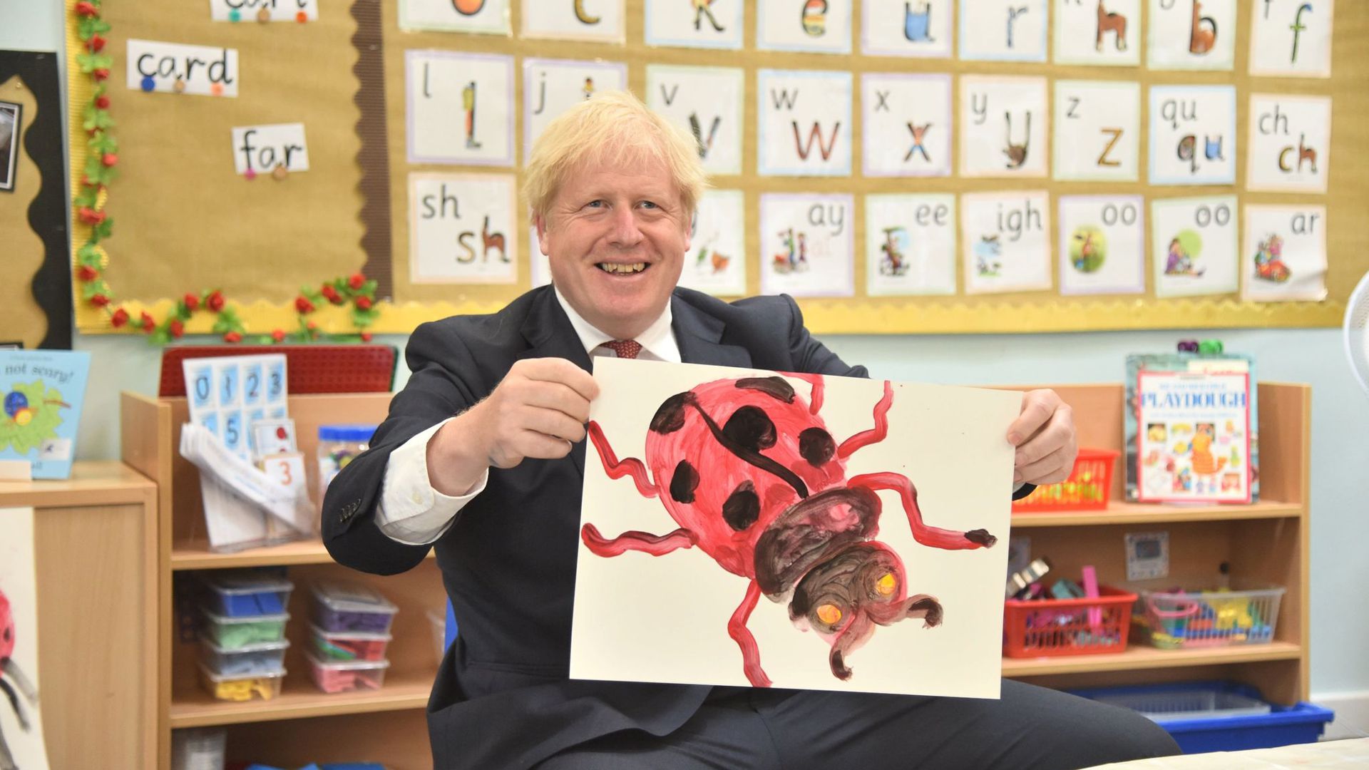 Premierminister Boris Johnson im vergangenen Monat beim Besuch einer Schule in der Grafschaft Kent.