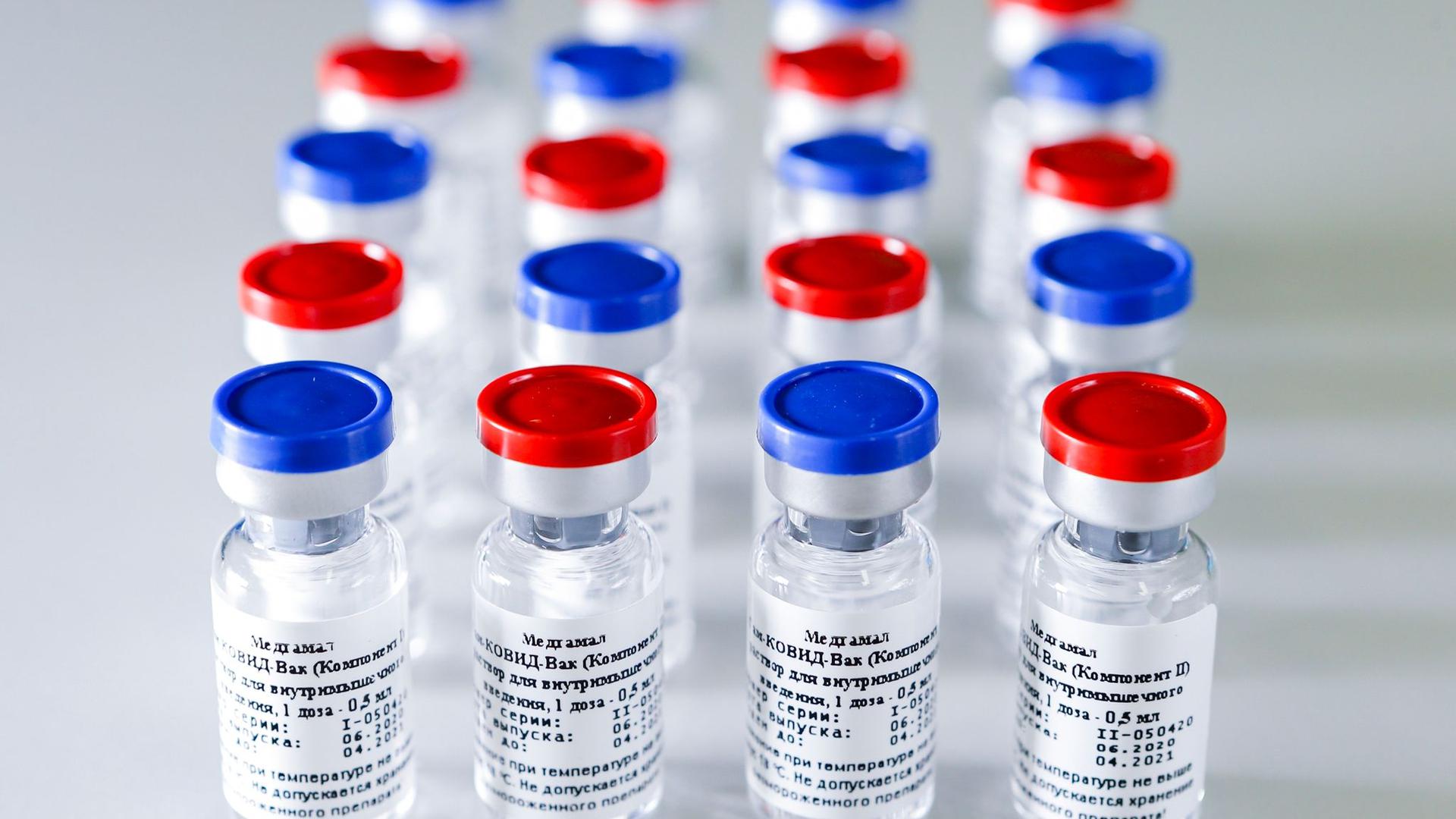 Russland hat den ersten Impfstoff gegen das Coronavirus zugelassen.