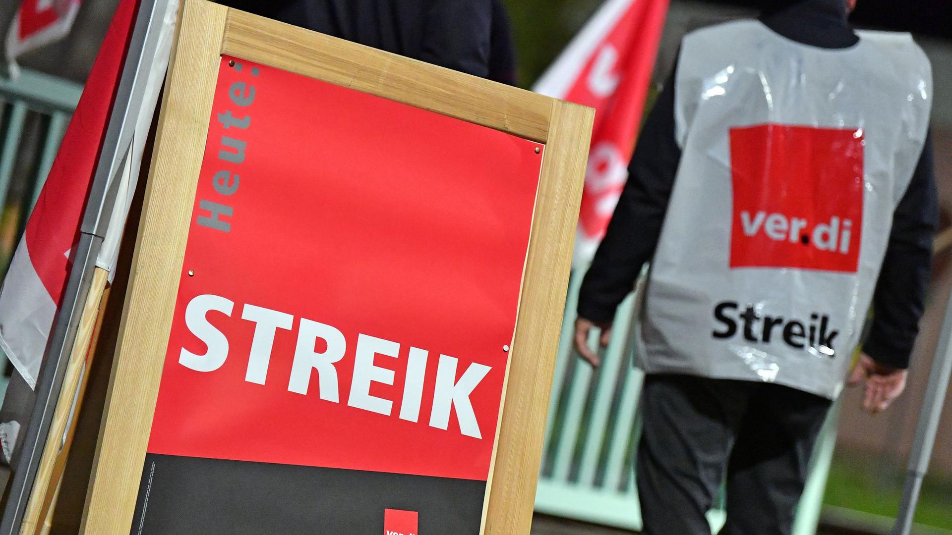 Die Gewerkschaft Verdi hat die Beschäftigten im Öffentlichen Nahverkehr zum Warnstreik aufgerufen.