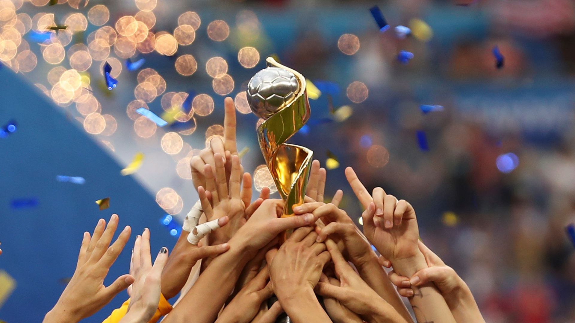 Der Deutsche Fußball-Bund bewirbt sich zusammen mit Belgien und den Niederlanden um die Ausrichtung der Frauen-WM 2027