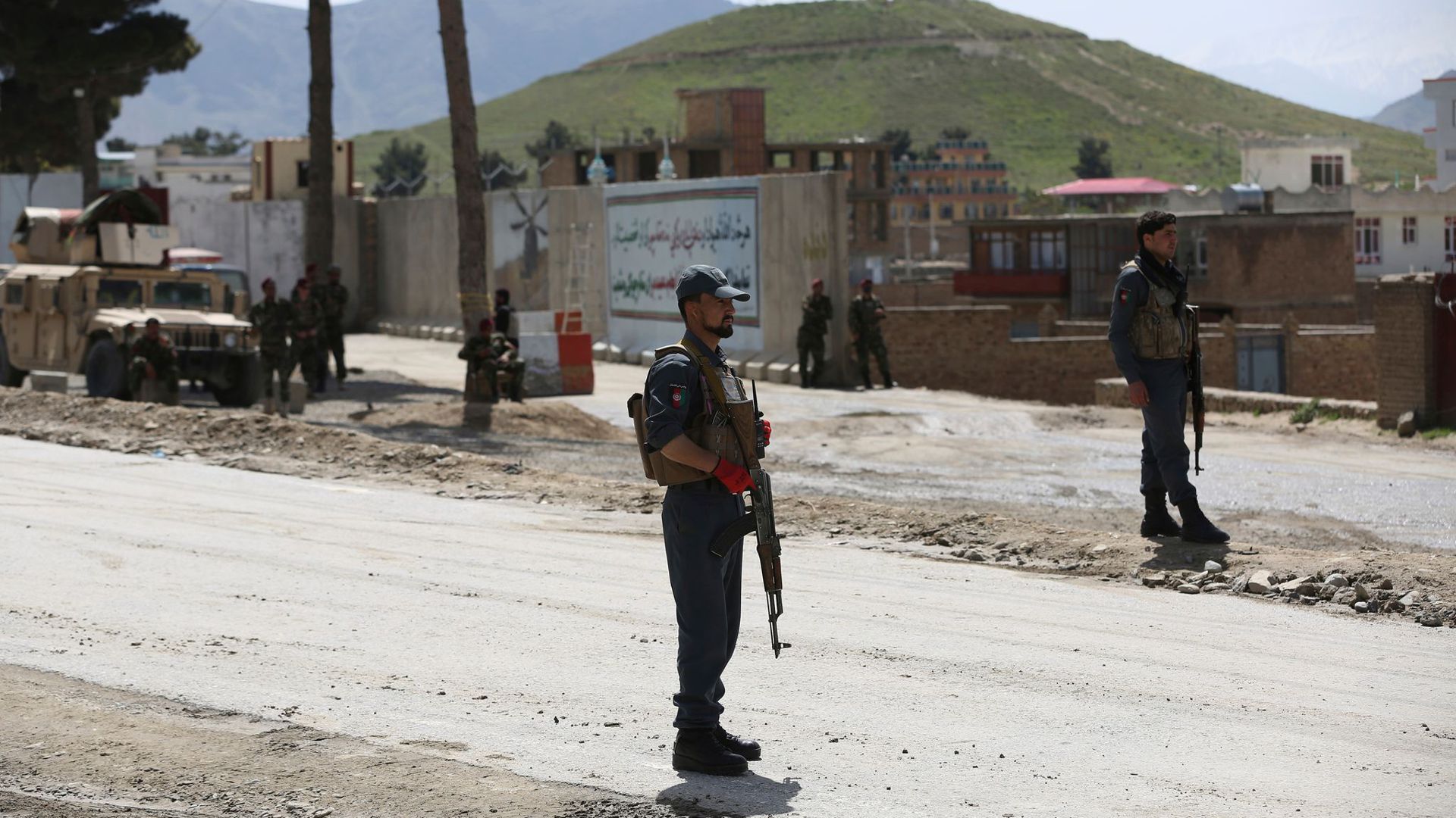 Afghanische Sicherheitskräfte am Stadtrand von Kabul.