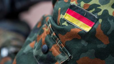 Bundeswehr soldatin nackt
