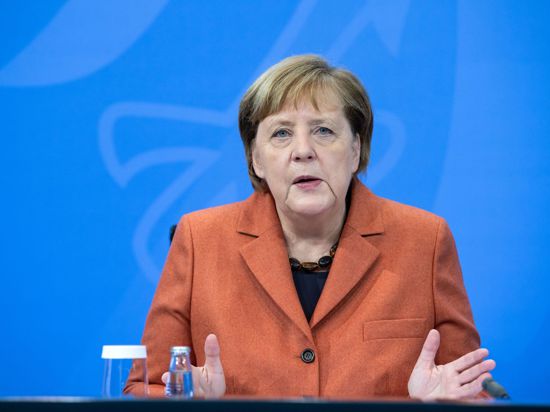Bundeskanzlerin Angela Merkel nach der Schaltkonferenz mit den Ministerpräsidenten der Länder.