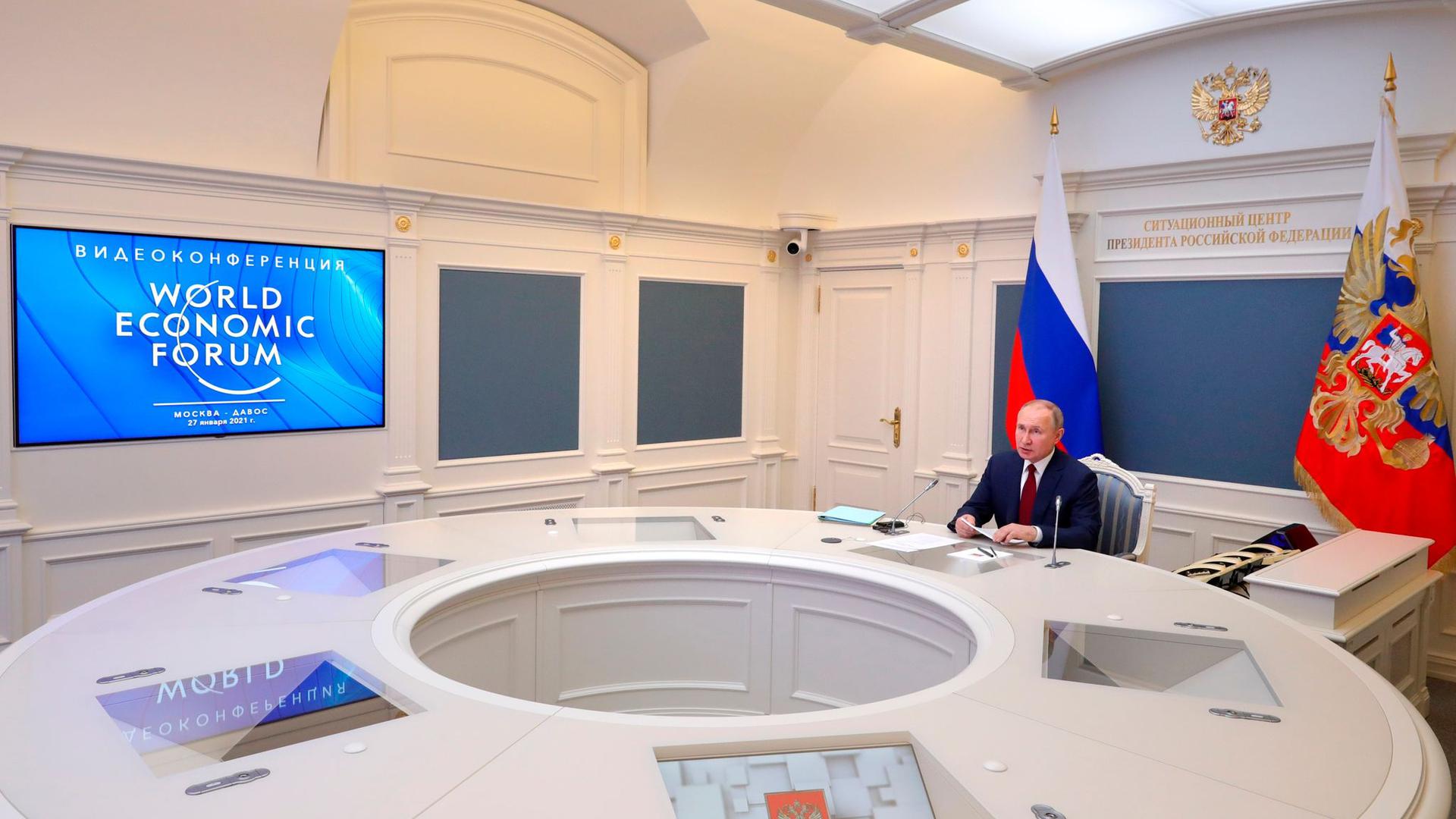 Russlands Präsident äußerte sich im Rahmen des Weltwirtschaftsforums auch über den atomaren Abrüstungsvertrag mit den USA: „Das ist zweifelsfrei ein Schritt in die richtige Richtung“.