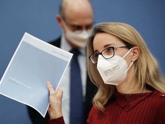 Alena Buyx, Vorsitzende des Deutschen Ethikrats: Der Deutsche Ethikrat berät die Bundesregierung in ethischen Fragen zur Pandemie.