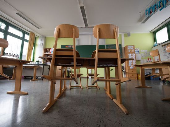 Viele Grundschulen wollen vom 22. Februar an wieder schrittweise ihren Betrieb aufnehmen.