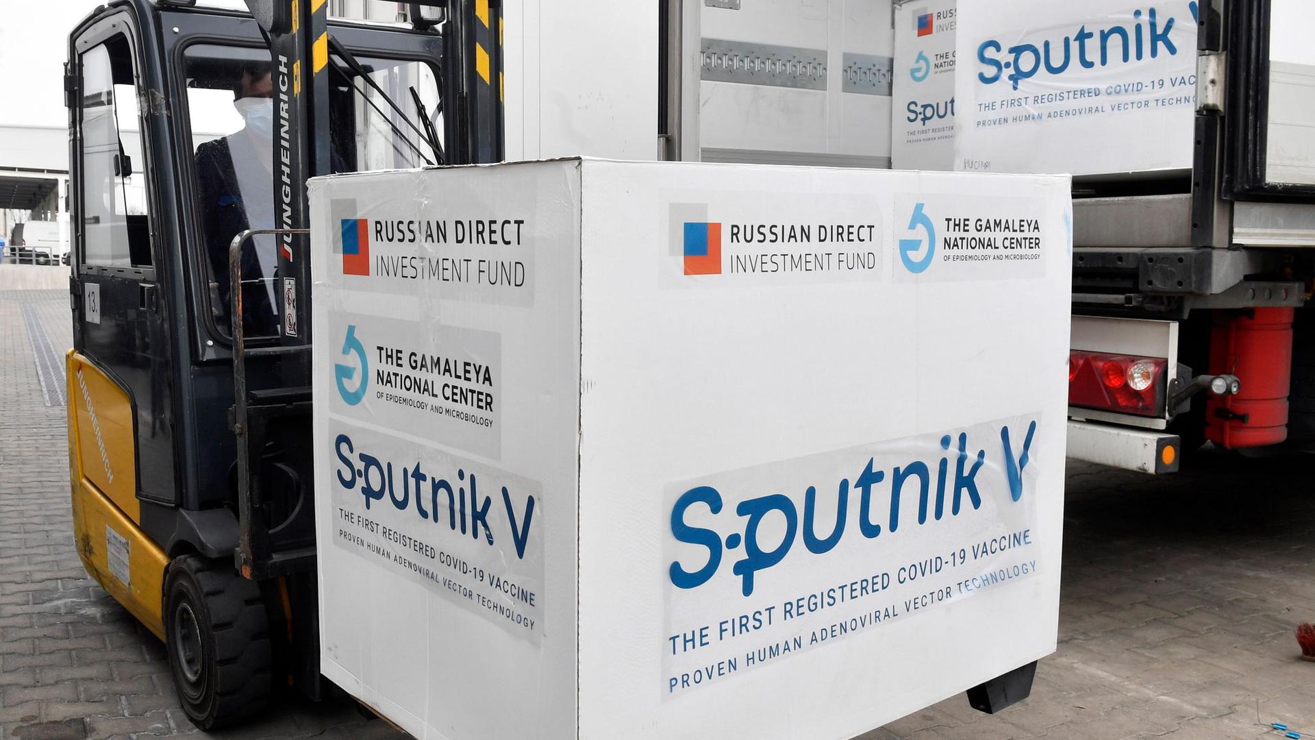 Mehrere Länder-Regierungschefs sprchen sich für eine rasche Zulassung des russischen Vakzins Sputnik V aus.