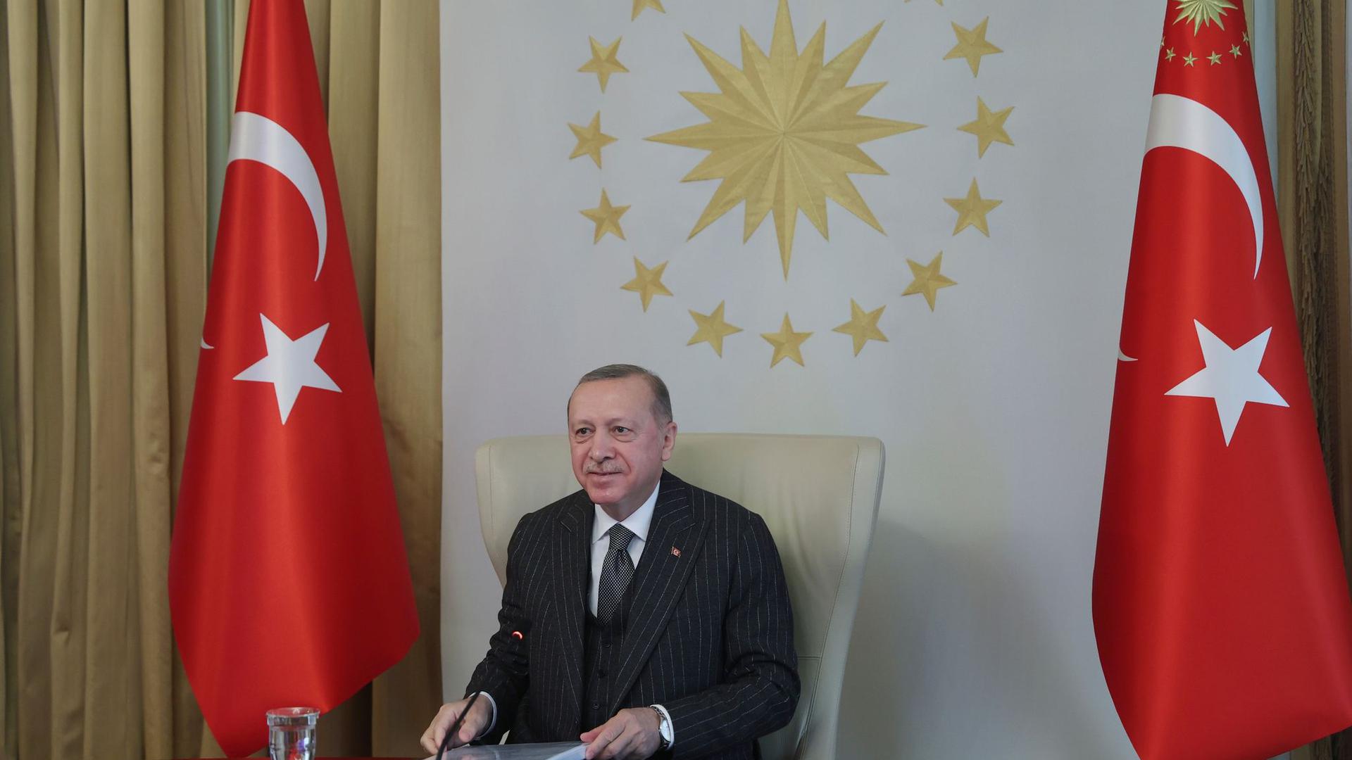Recep Tayyip Erdogan, Präsident der Türkei. Das Land ist aus der sogenannten Istanbul-Konvention ausgetreten, die Gewalt an Frauen verhindern und bekämpfen soll.