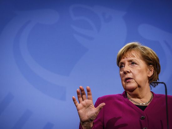 Kanzlerin Angela Merkel spricht sich gegen eine vorgezogene neue Ministerpräsidentenkonferenz aus.