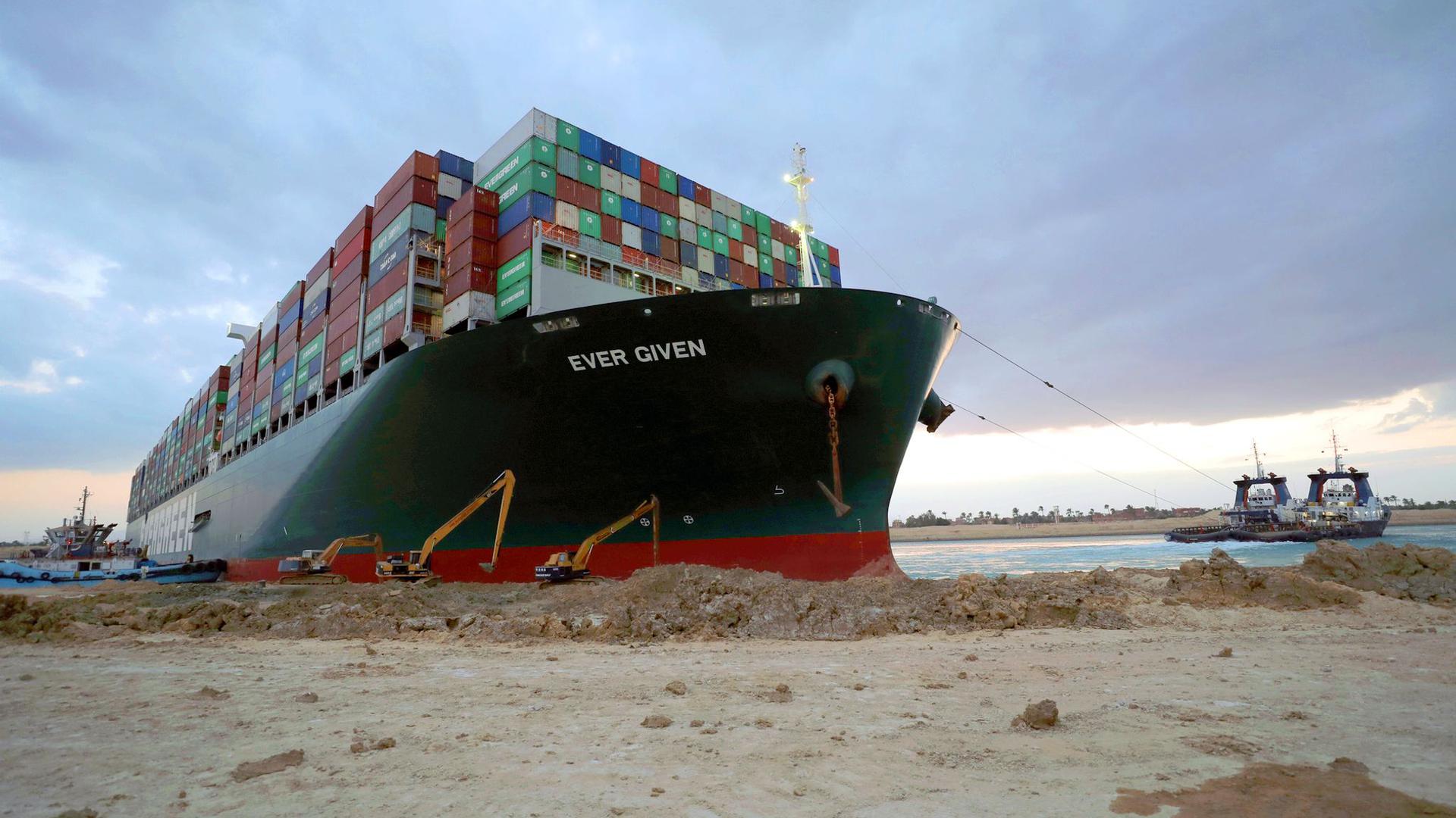 Das Containerschiff „Ever Given“ hat im Suezkanal tagelang die wichtige Schifffahrtsstraße zwischen Asien und Europa blockiert.