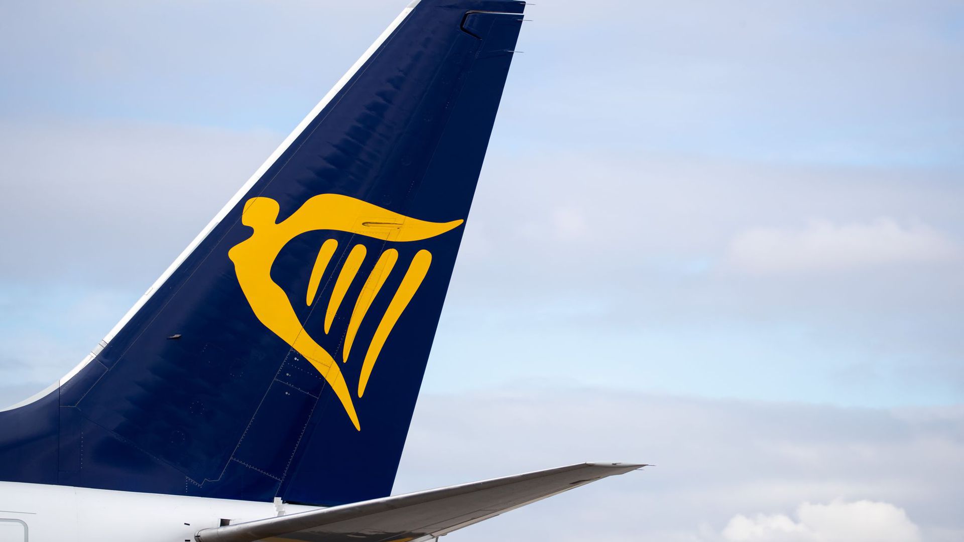 Ryanair hoff auf Lockerungen - geht aber zunächst von wenigen Passagieren aus.