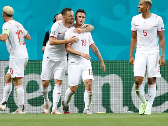Die Schweizer haben das Achtelfinale gegen Frankreich im Elfmeterschießen gewonnen.