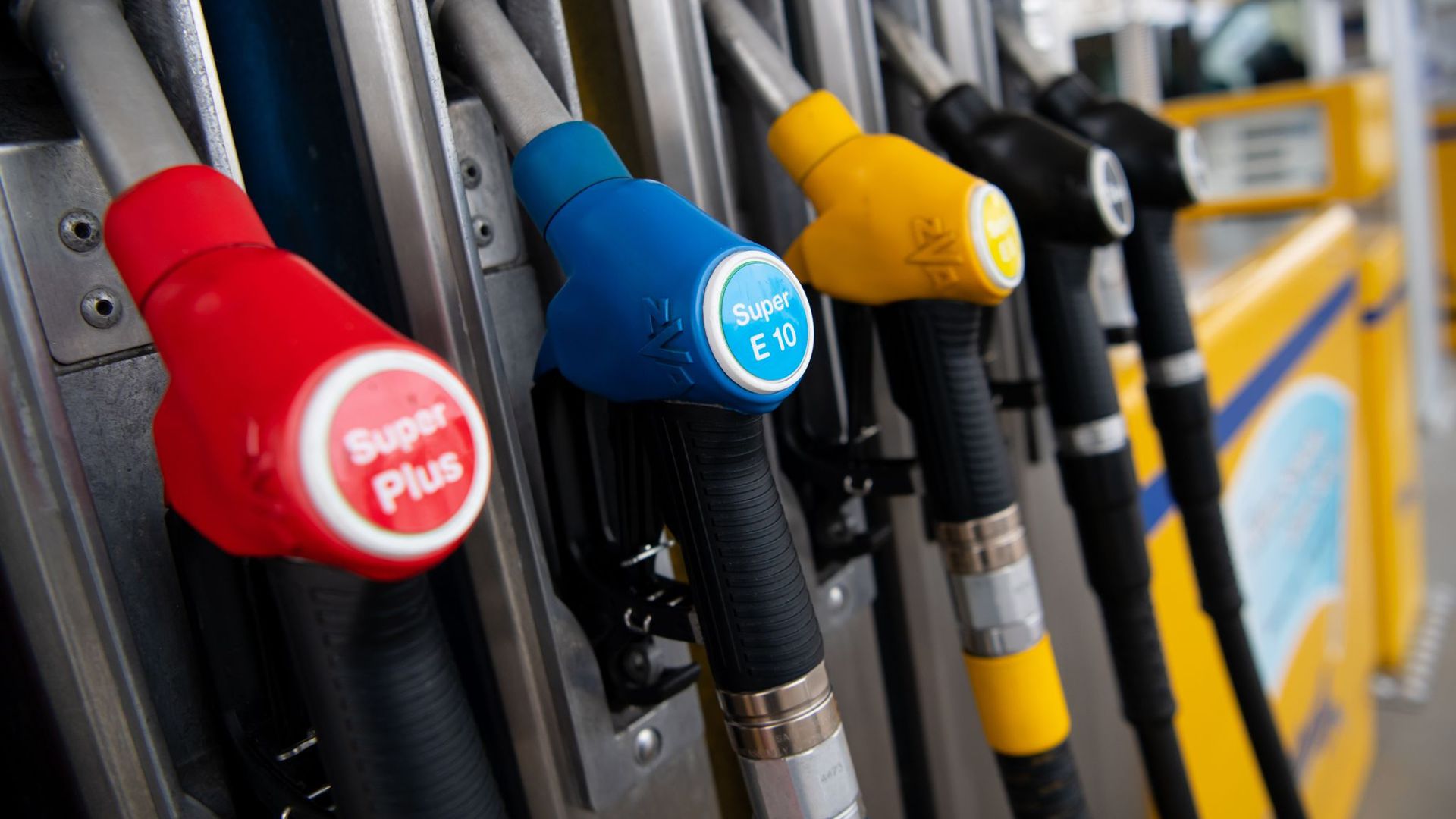 Zapfsäule an einer Tankstelle. Seit einigen Monaten steigen die Energiepreise überdurchschnittlich an.