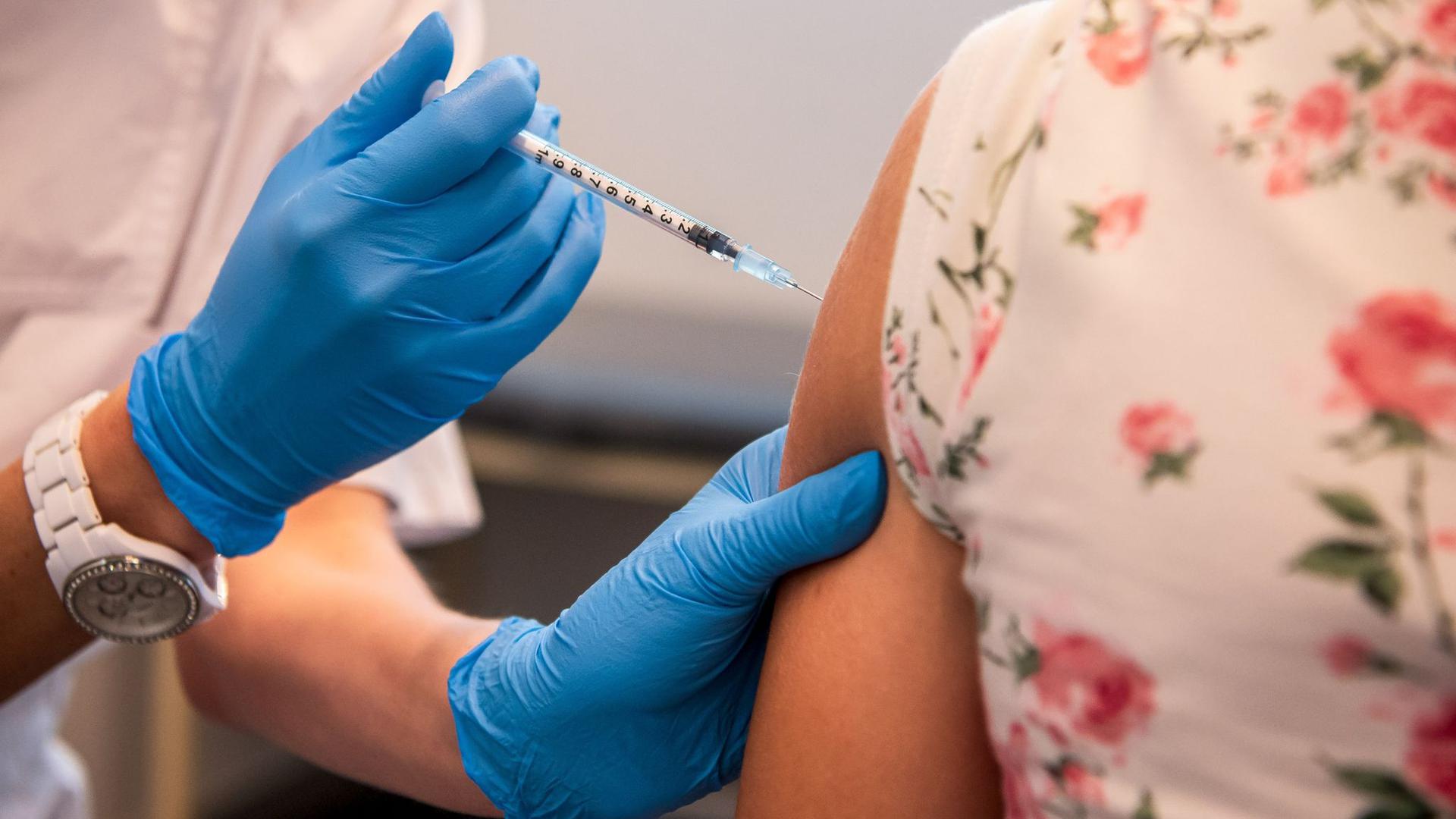Mittlerweiule haben 22,5 Prozent der 12- bis 17-Jährigen eine erste Impfung erhalten.