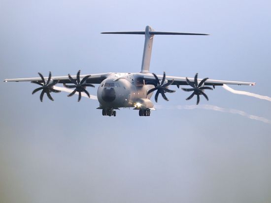Das Transportflugzeug A400M der Bundeswehr. Mit diesen Maschinen wurden Menschen aus Kabul evakuiert.