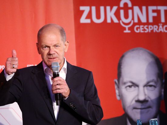 SPD-Kanzlerkandidat Olaf Scholz bei einem „Zukunftsgespräch“ mit Bürgerinnen und Bürgern.