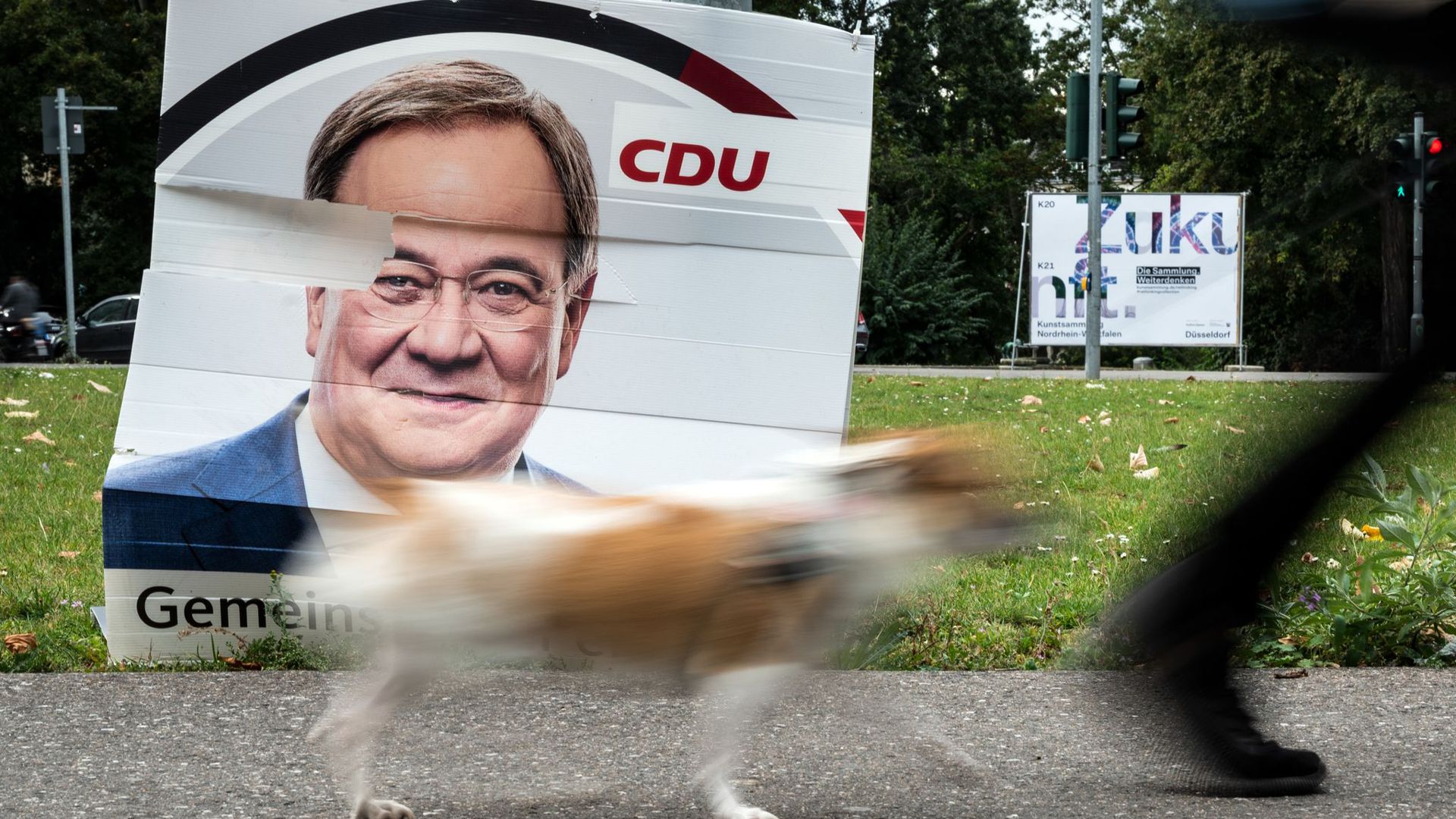 Nachdem Armin Laschet die CDU bei der Bundestagswahl zu einem historisch schlechten Ergebnis geführt hat, sieht er sich mit immer mehr Kritik konfrontiert.