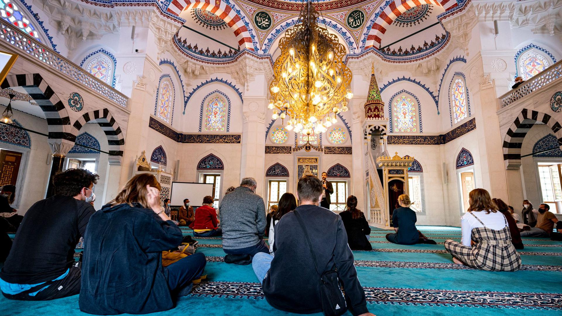 Der Tag der offenen Moschee wird jährlich am Tag der deutschen Einheit begangen - 2021 nun zum 25. Mal.