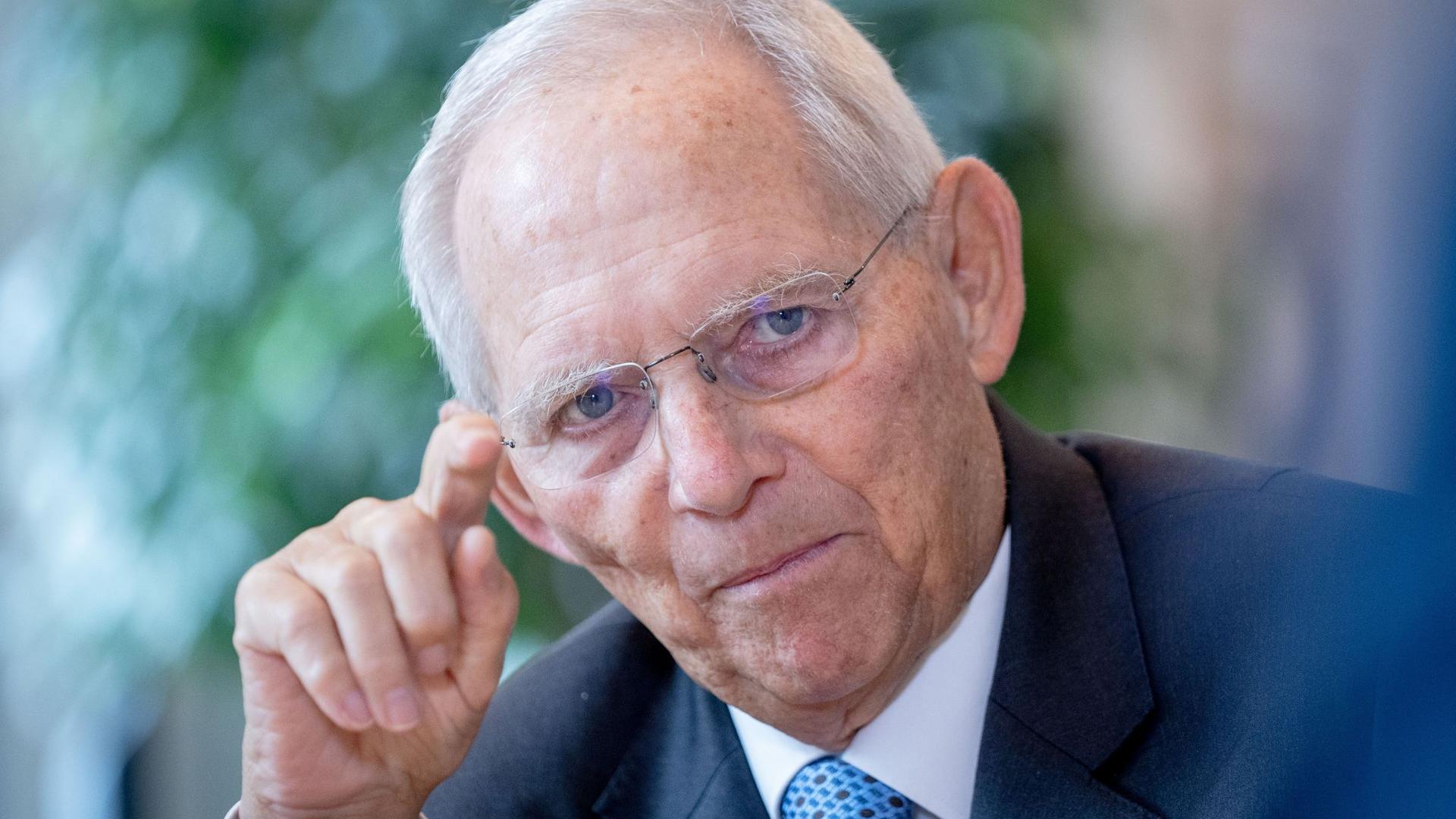 Wolfgang Schäuble (CDU), Bundestagspräsident, im Gespräch mit der Deutschen Presse-Agentur.