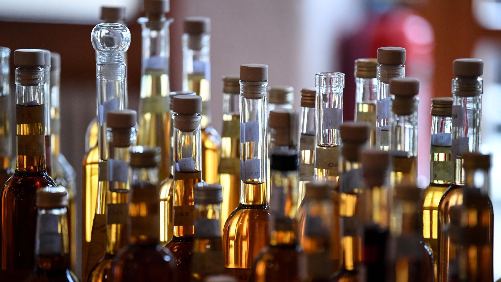 In Russland sind mindestens 18 Menschen an einer Alkohol-Vergiftung gestorben.