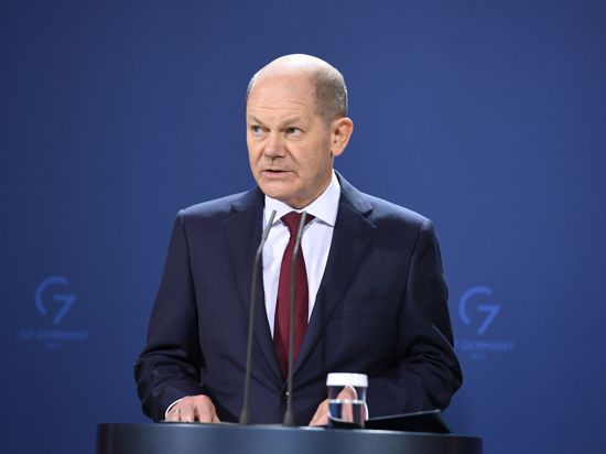Bundeskanzler Olaf Scholz (SPD) gibt mit den Spitzen der drei baltischen Staaten eine Pressekonferenz.