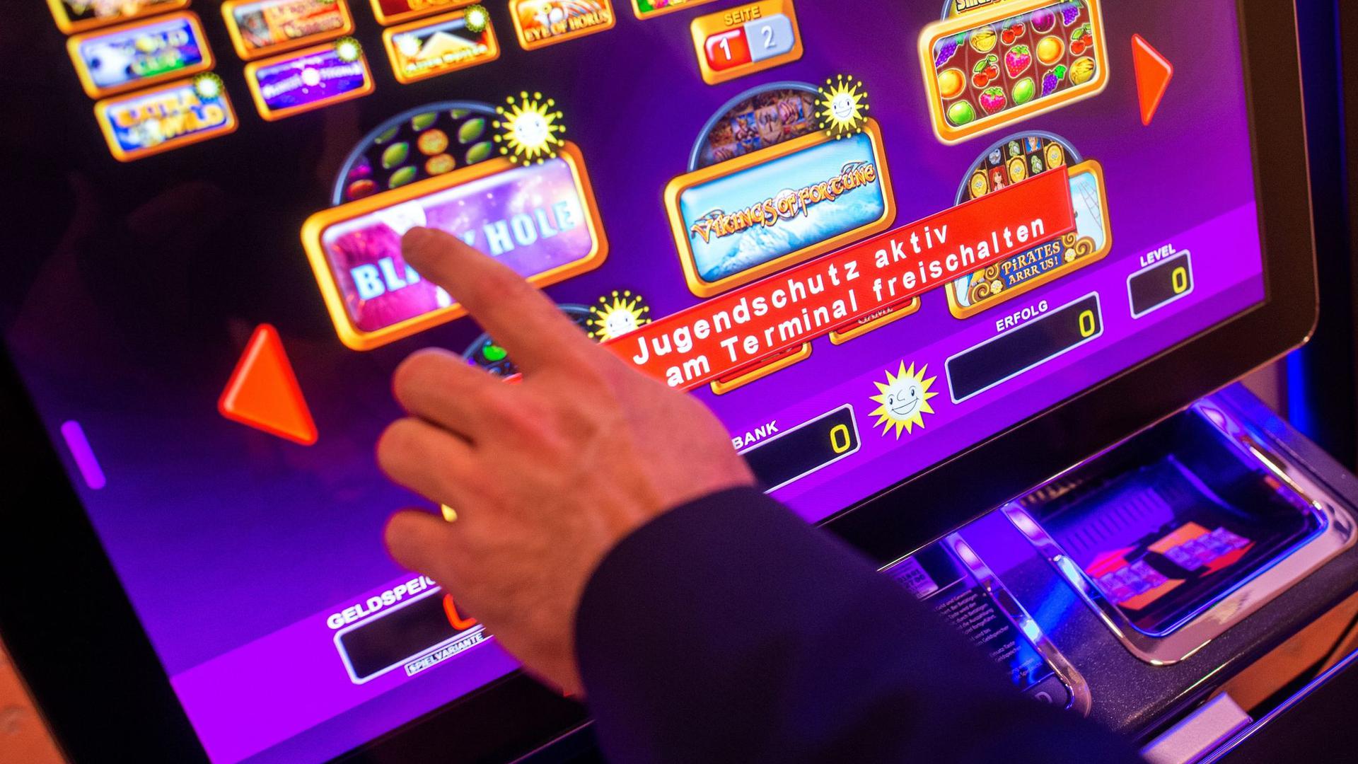 Nach einer Studie ist bei 2,3 Prozent der Menschen im Alter zwischen 18 und 70 eine „Störung durch Glücksspiele“ erkennbar.