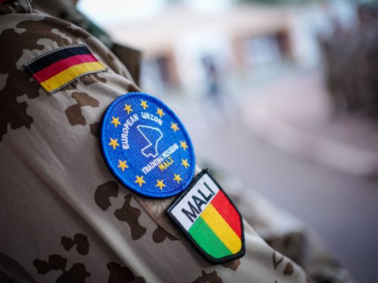 Soldatinnen und Soldaten der Bundeswehr sind derzeit in zwölf Einsätzen auf drei Kontinenten unterwegs.