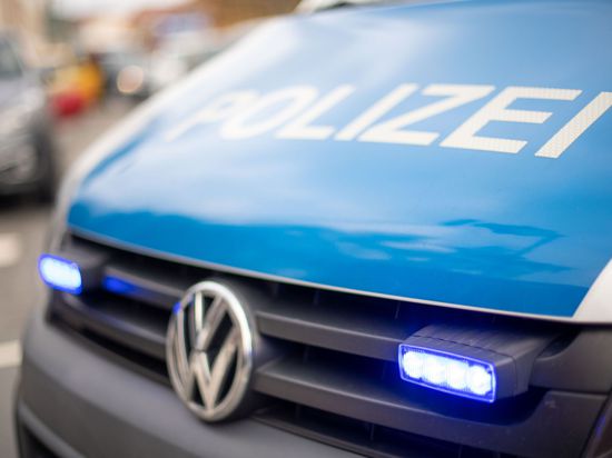 Nach dem Fund von vier Leichen in einem Haus in Chemnitz ermittelt die Polizei (Symbolbild).
