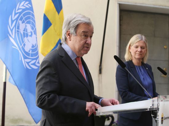 UN-Generalsekretär Antonio Guterres (l.) während einer Pressekonferenz. Neben ihr Magdalena Andersson, Ministerpräsidentin von Schweden.