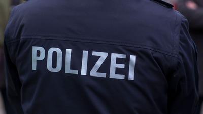 Die Polizei hat in Köln einen Mann unter dem Verdacht des schweren Kindesmissbrauchs festgenommen.