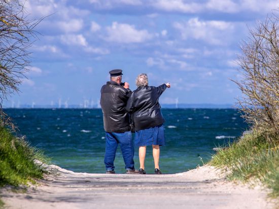 Die 21 Millionen Rentnerinnen und Rentner in Deutschland bekommen ab Juli mehr Rente.