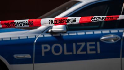 In Bayern ist eine junge Frau laut Polizei nach einem Clubbesuch getötet worden.