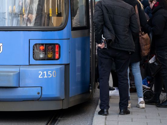 Auch in München sollen heute große Teile des öffentlichen Nahverkehrs stillstehen.