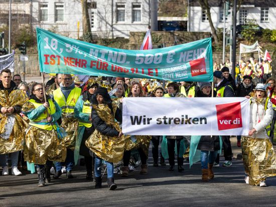 Verdi ruft zu Streiks auch in vielen nordrhein-westfälischen Städten im Gesundheitswesen auf.