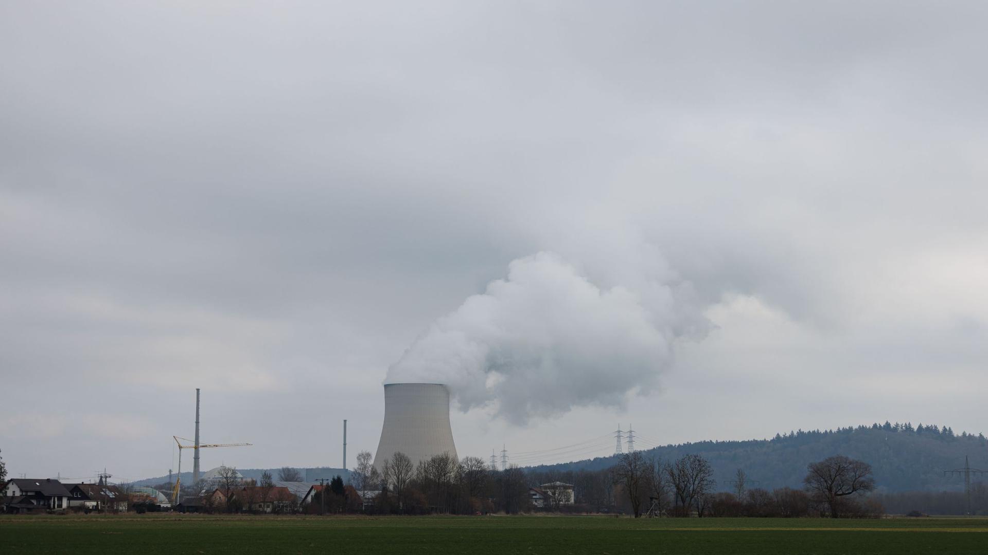Derzeit sind noch drei Atomkraftwerke in Deutschland in Betrieb: Darunter Isar 2 im bayerischen Landshut.