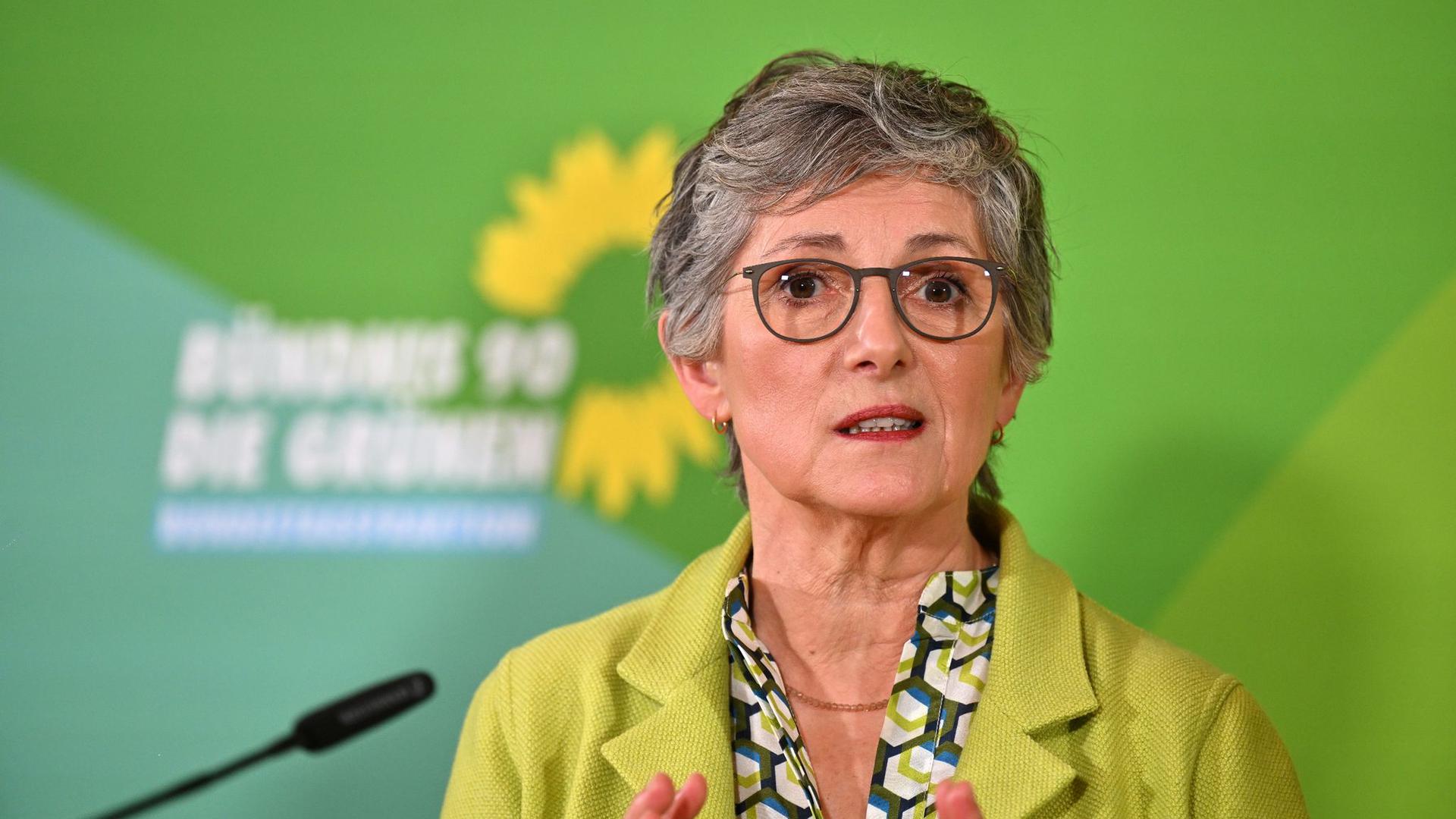 Die Grünen-Fraktionsvorsitzende Britta Haßelmann setzt sich für die Kindergrundsicherung ein.