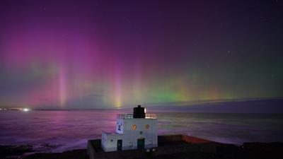 Das Polarlicht war am Sonntag im gesamten Vereinigten Königreich zu sehen.