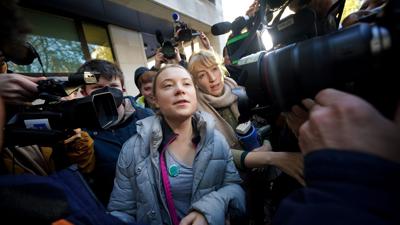 Die schwedische Klimaaktivistin Greta Thunberg trifft vor dem Westminster Magistrates' Court ein.