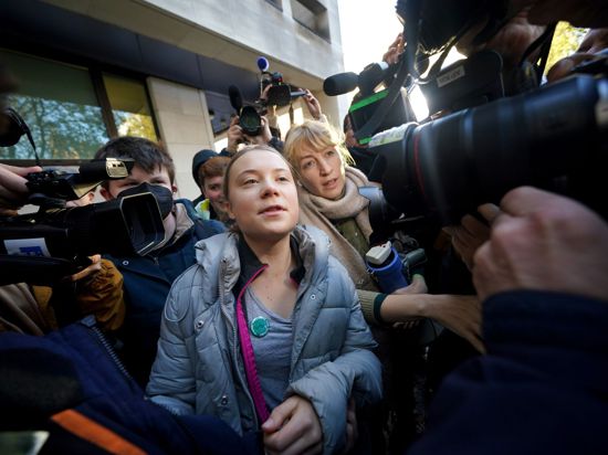 Die schwedische Klimaaktivistin Greta Thunberg trifft vor dem Westminster Magistrates' Court ein.