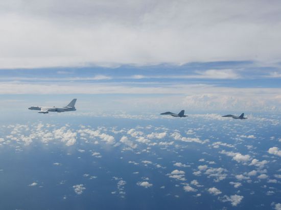Taiwan hat binnen eines Tages mehr als 30 chinesische Militärflugzeuge um seine Insel registriert – ein deutlicher Anstieg im Vergleich zu den vorangegangenen Wochen.