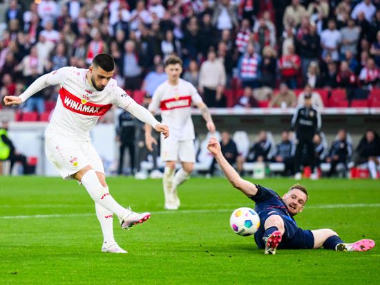 Deniz Undav (l) rettete dem VfB einen Punkt gegen Heidenheim.
